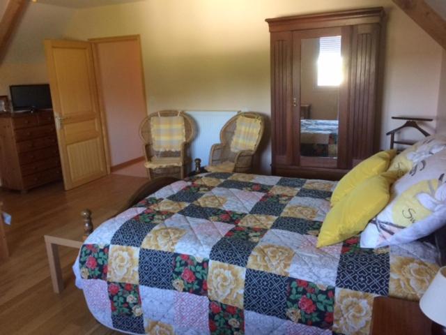 Bed and Breakfast Les Petits Chenes La Pellerine  Esterno foto